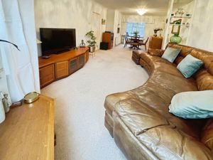 Lounge dining area- click for photo gallery